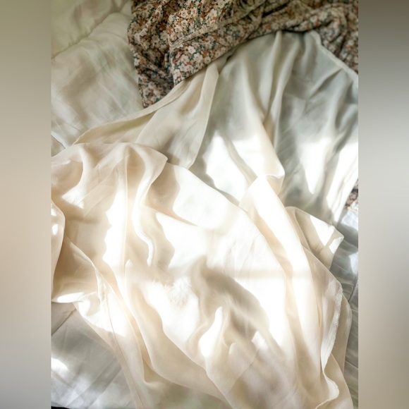 |SOLD| Carly Jean Los Angeles Ellie Dress - Picture 6 of 11